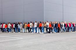 Queue Definition & Meaning - Merriam-Webster