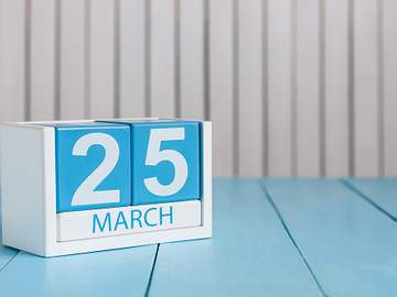 25 march on wood blocks