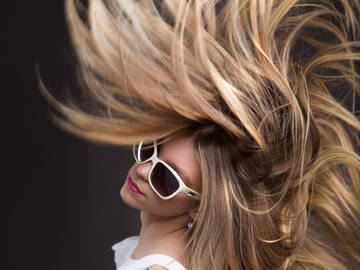 What is the hair color technique called highlight?