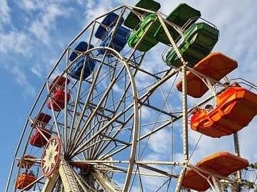 ferris wheel at fair