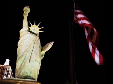 statue of liberty replica las vegas stamp