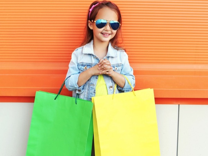 CARRIER BAG definition in American English