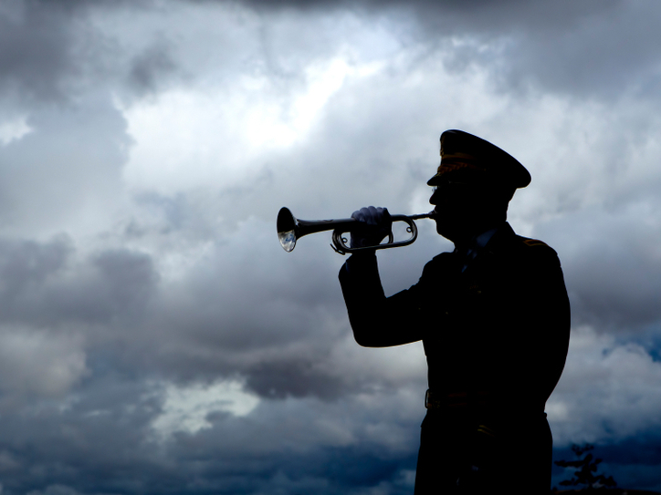 BUGLE definition and meaning