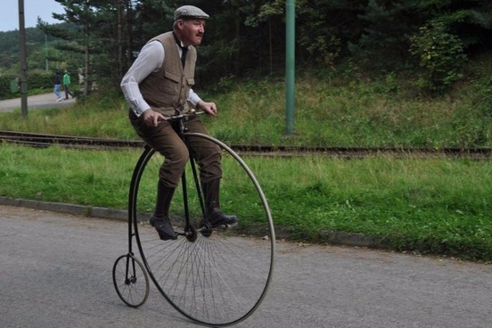 cycle with one wheel called