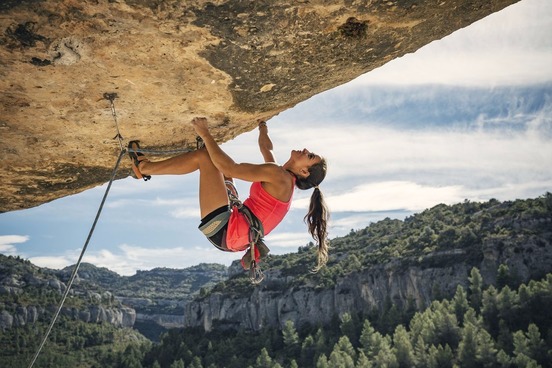 How to pronounce CLIMBING in English