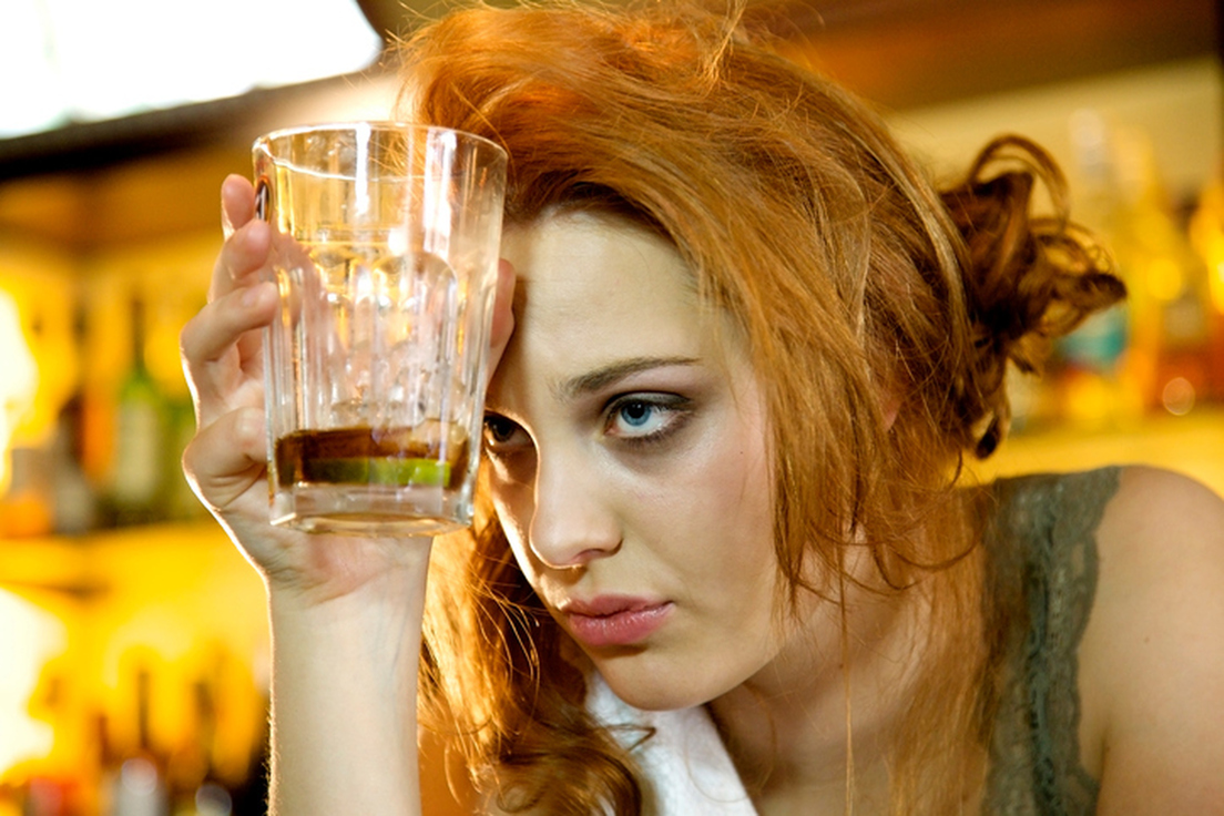 Фото пьяной женщины прикольное