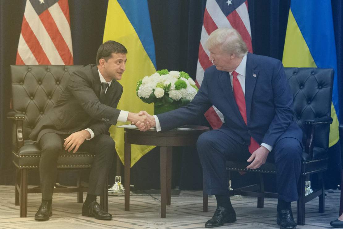 trump-zelensky-shaking-hands